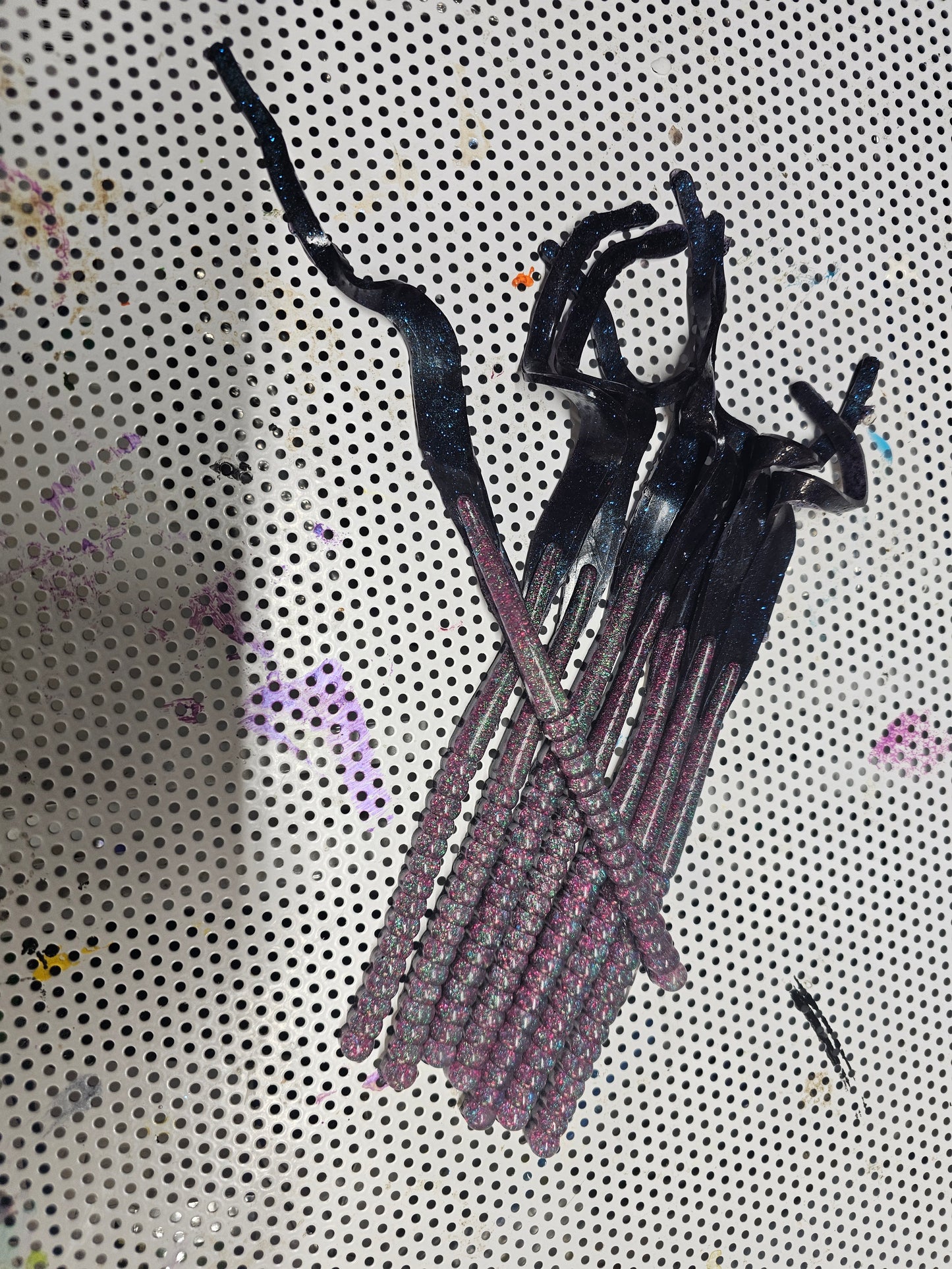 Open Pour Ribbon Worm 10"-"Magneato"