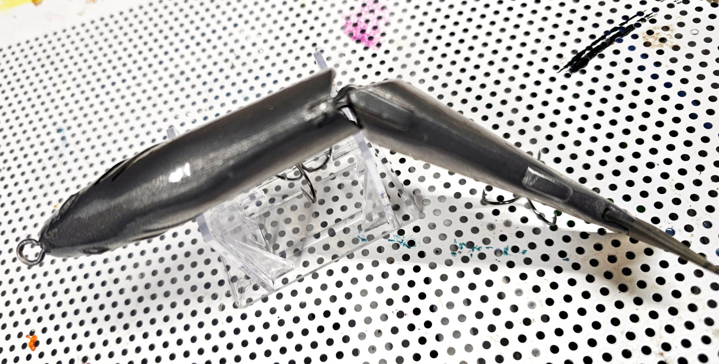 SKINWALKER SERIES: 7IN SHAD GREY BACK