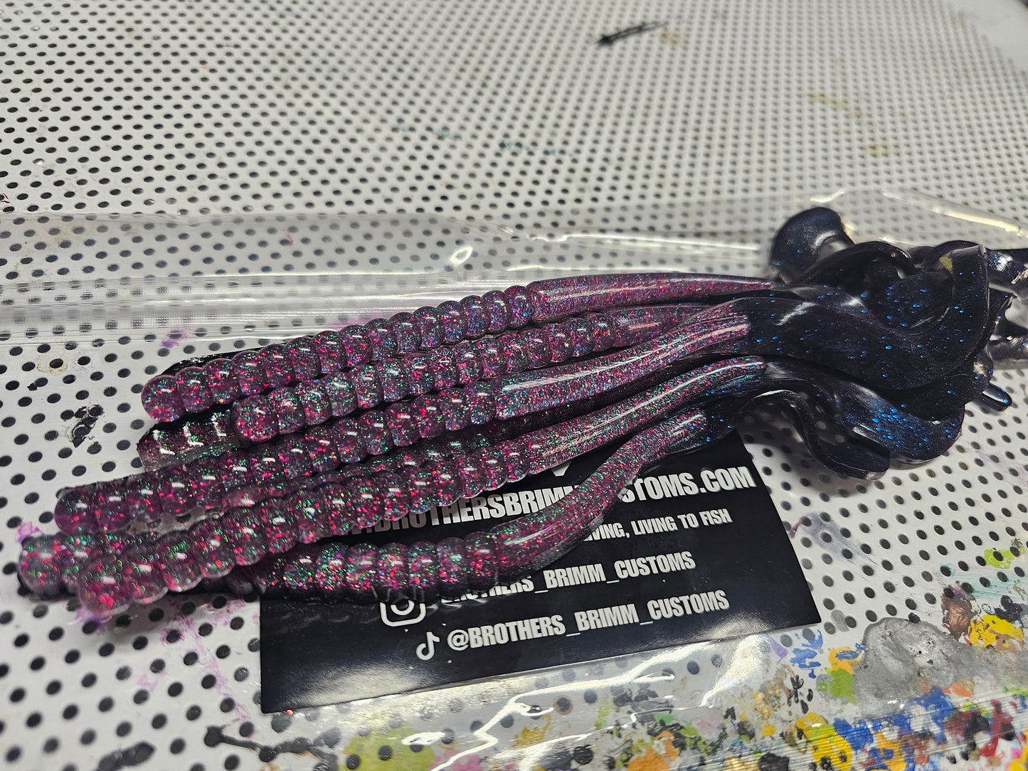 Open Pour Ribbon Worm 10"-"Magneato"