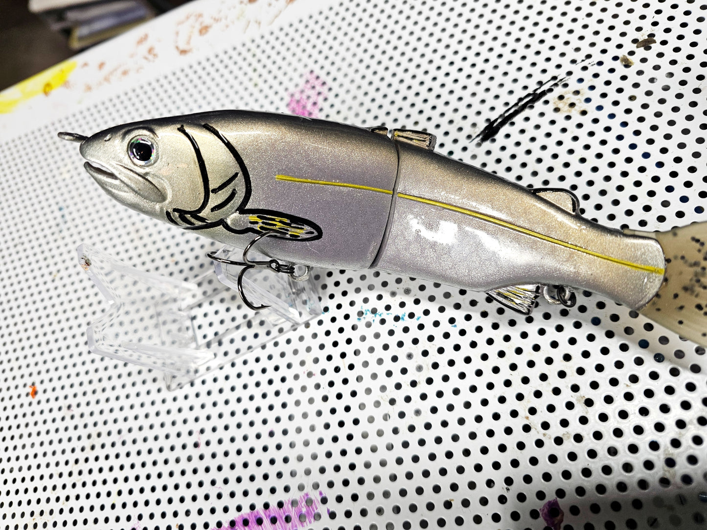 SKINWALKER SERIES: 7IN SHAD GREY BACK