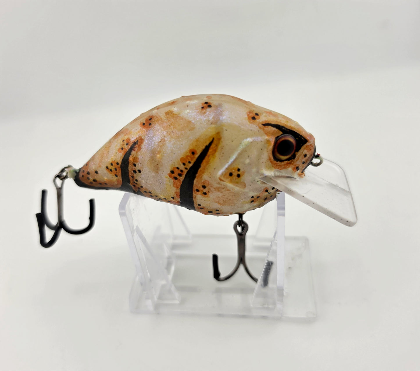3.74" CB MED DVR- " uv glow craw"