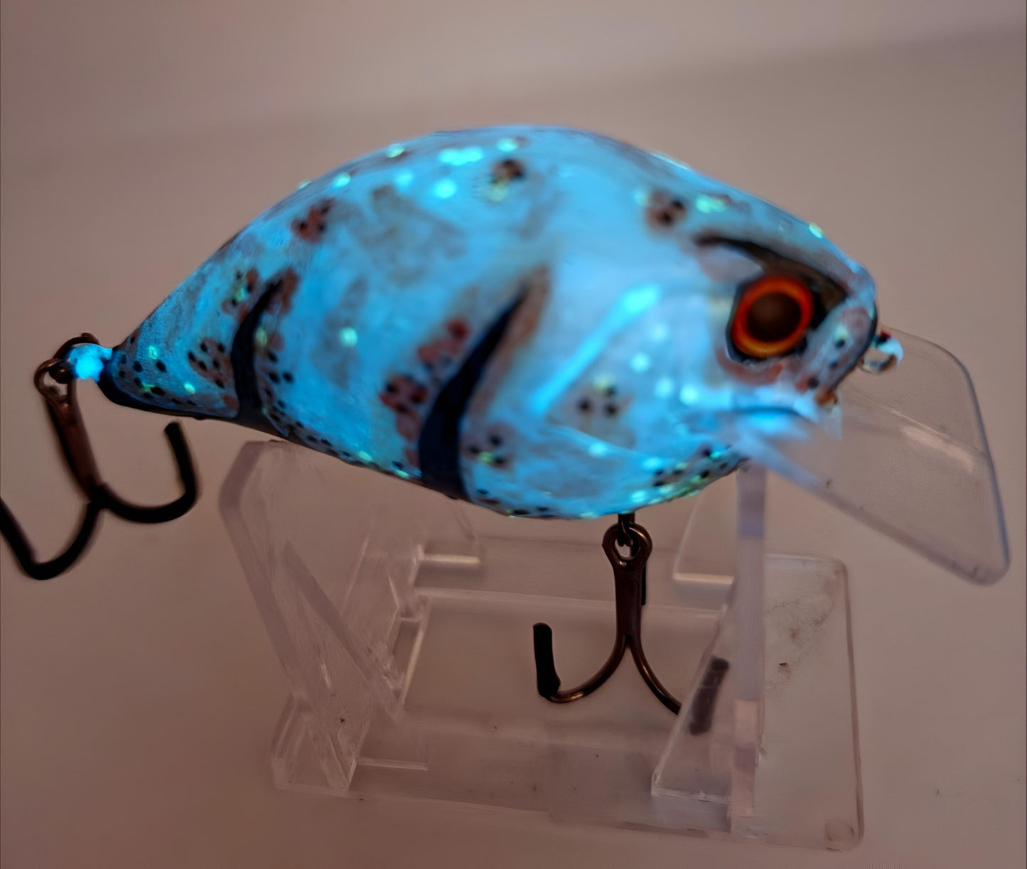 3.74" CB MED DVR- " uv glow craw"