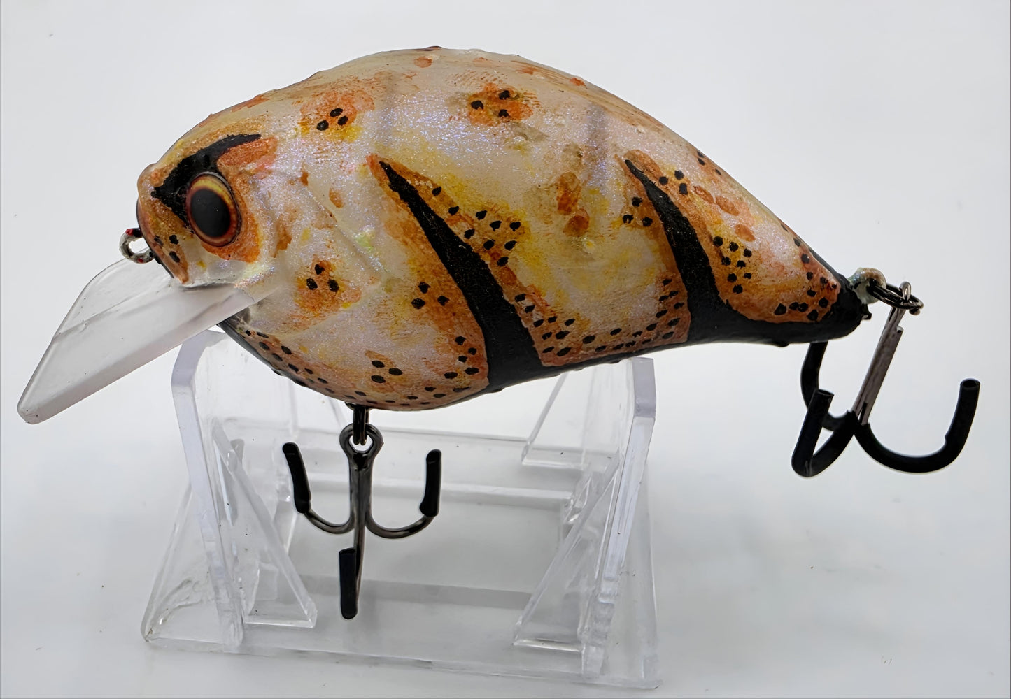 3.74" CB MED DVR- " uv glow craw"